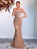 Robe de soirée sirène sans bretelles à diamants avec fente haute et dos ouvert