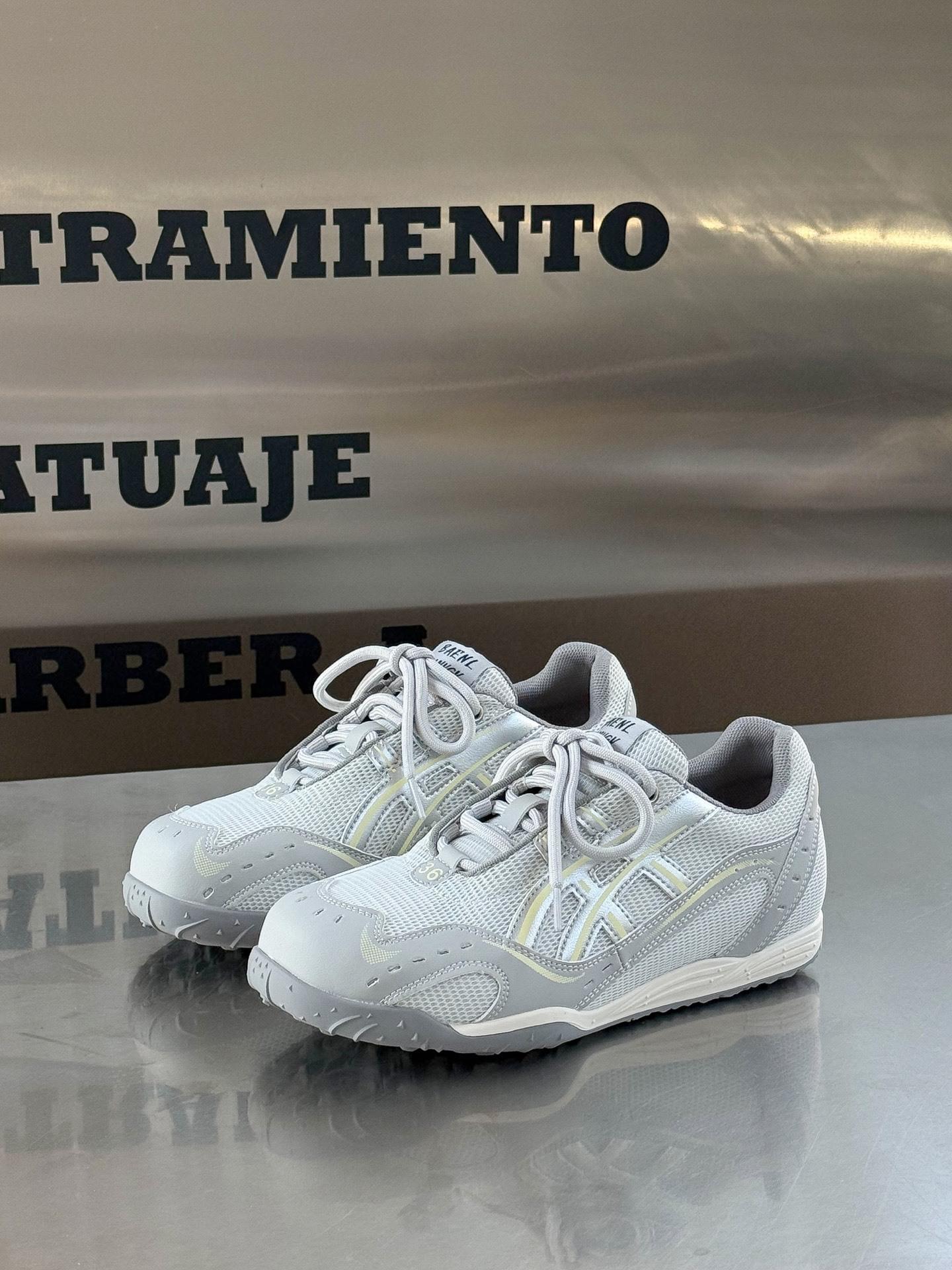 

Tide brand fried street 2025 new retro German training shoes women s Forrest Gump shoes inner height increase flat American casual sports board shoes 35