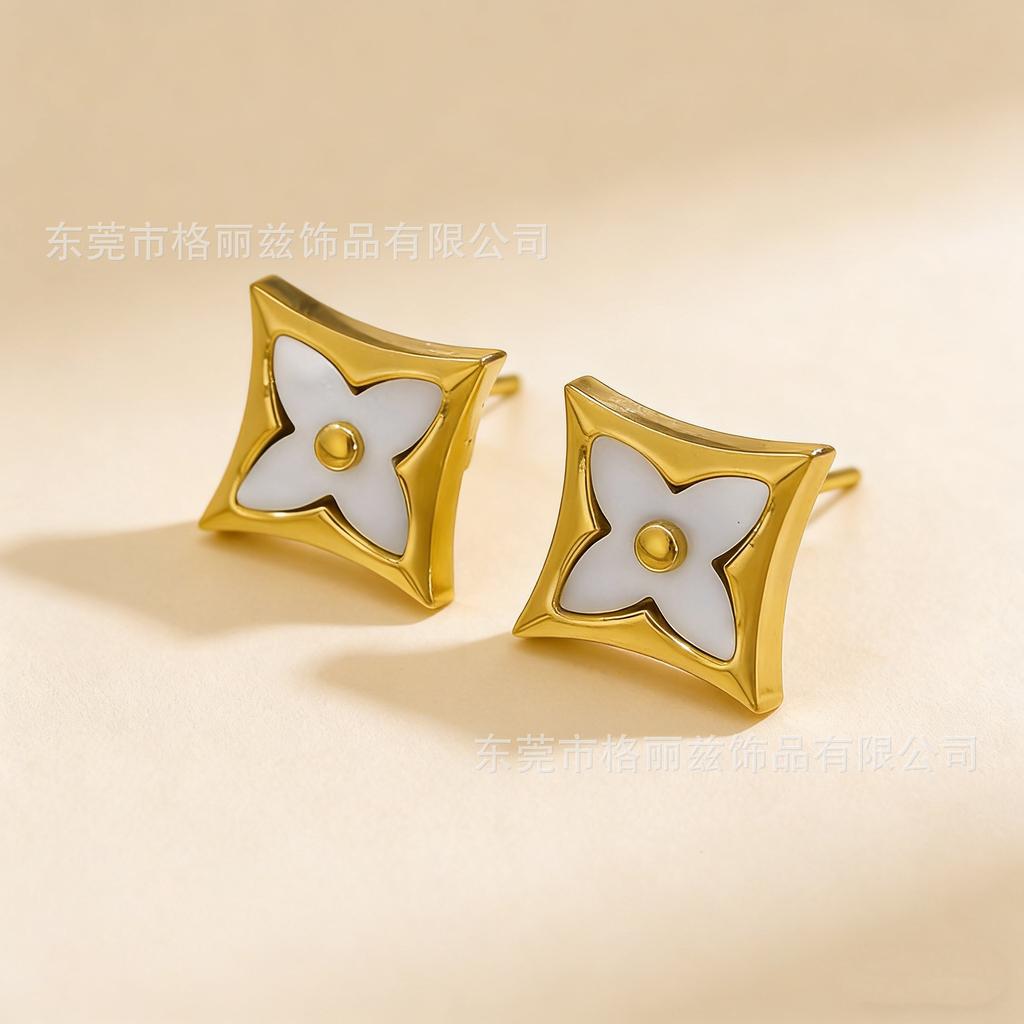 18K Gold Titanium Steel Non-Fading Four-Leaf Clover Earrings, Minimalist Women's Stud Earrings