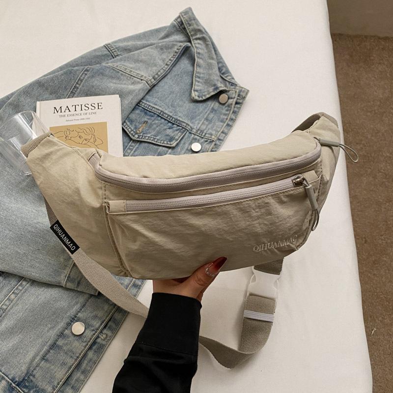 Fashion Trend Casual Simple Dumpling Bag 2025 Spring New Foreign Style Niche Design Women's Shoulder Messenger Bag