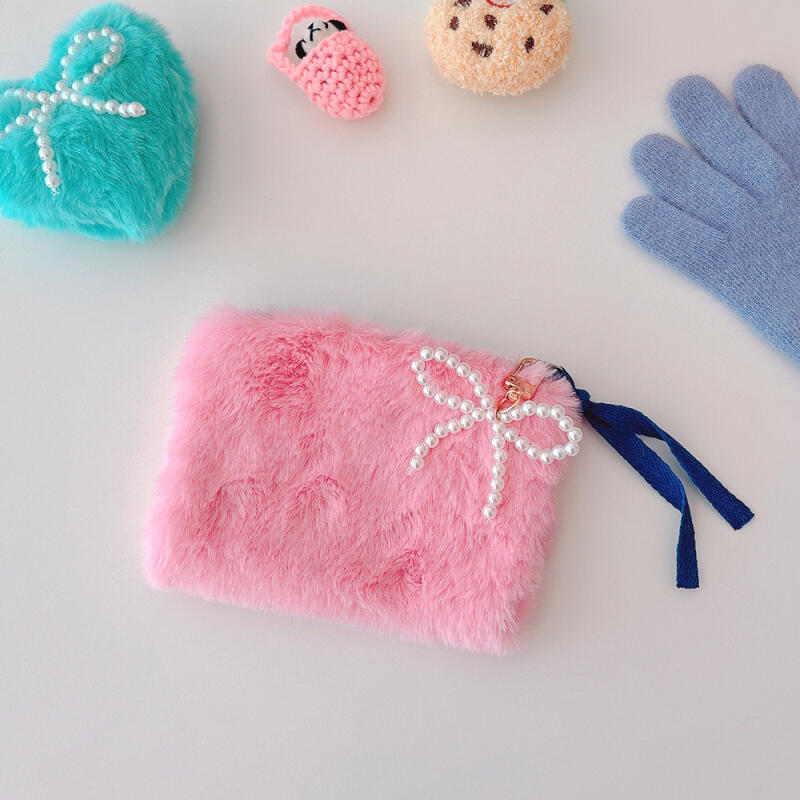 Pearl Ribbon Keychain