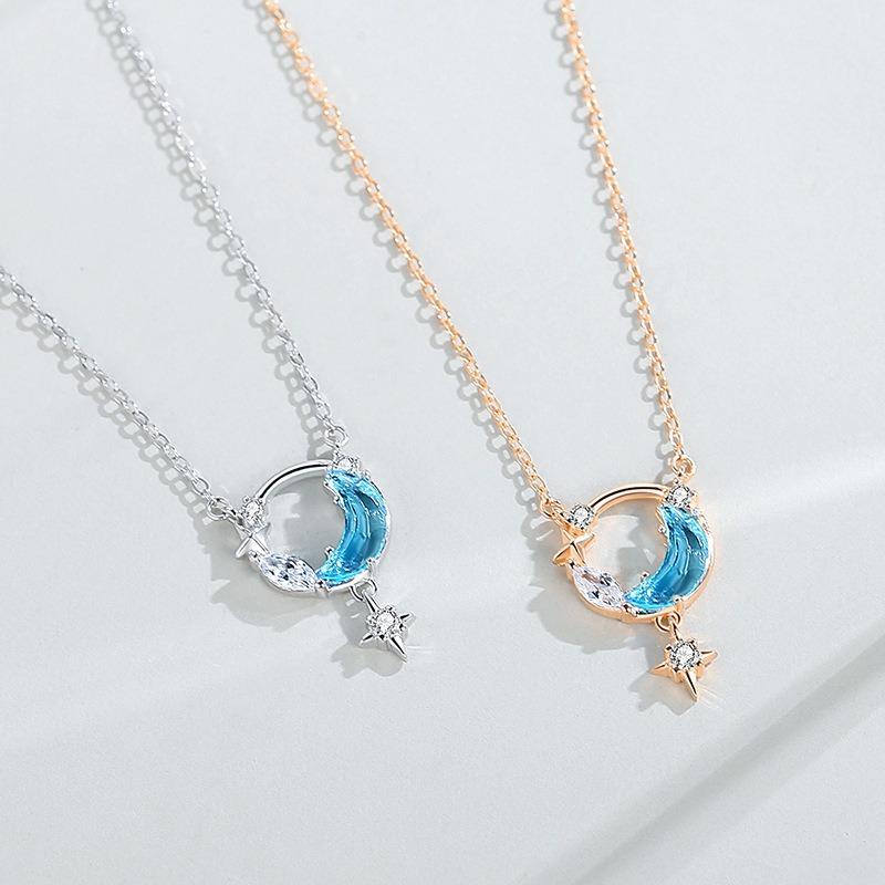 Fashion Light Luxury Star Moon Pendant Niche Design Clavicle Necklace For Women