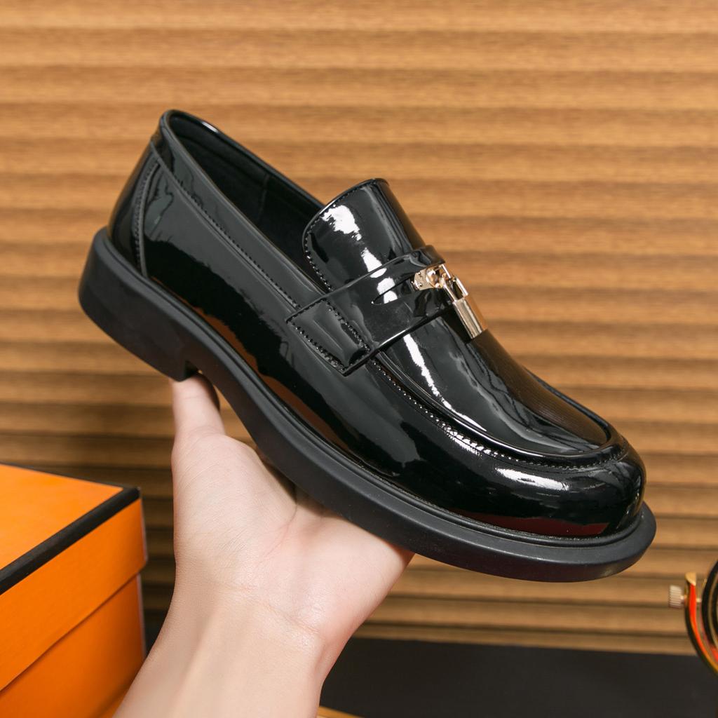 Men's Shoes Spring Dress Business Leather Shoes Men's Casual Leather Shoes Golden Lock Wedding One Pedal Loafers