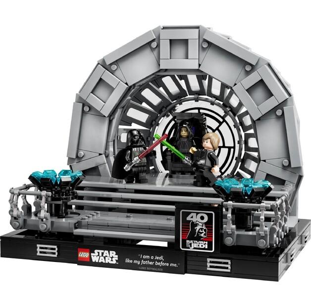 LEGO Star Wars 75352 Diorama: The Emperor's Throne Room