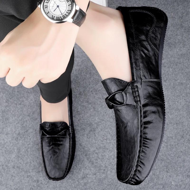 2025 New Flats Brand Mens Loafers High Quality Formal Casual Mens Business Formal Boat Shoes Soft Moccasins Leather Men Shoes