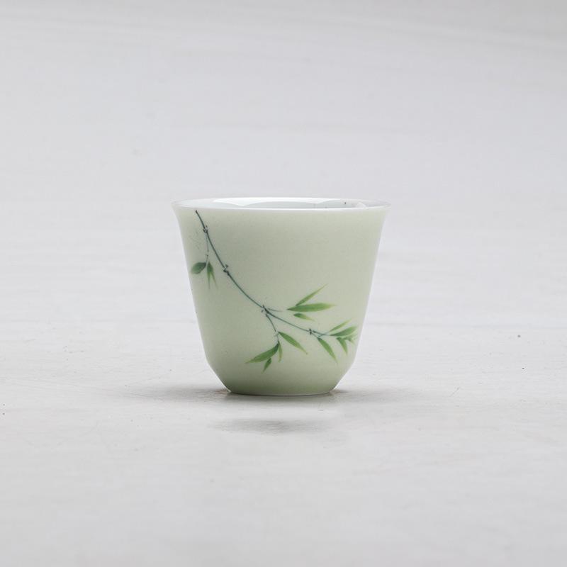 Hand-painted Dark Green Bamboo Small Tea Cup Chinese Style Antique Kungfu White Porcelain Single Fragrant Tea Cup 35ml
