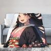 Kimetsu No Yaiba Kamado Nezuko Decken Anime Fleece Lustige Atmungsaktive Überwurfdecken für Bettwäsche Wohnzimmer Frühling Herbst