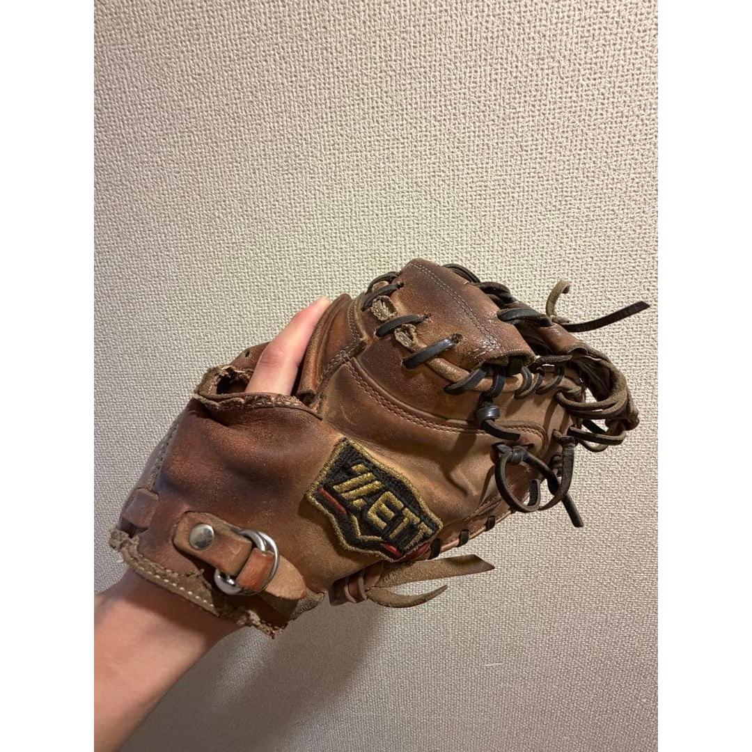 Used ZETT brown leather gloves