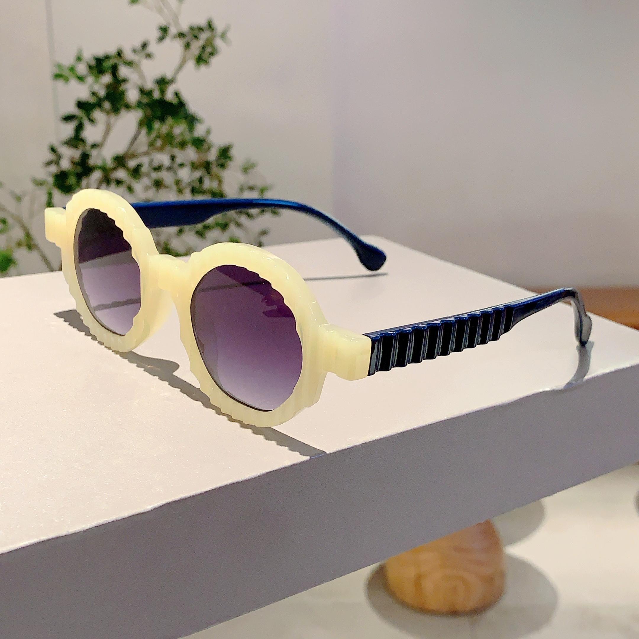 

KAMMPT Винтажные Круглые Солнцезащитные Очки Стильные Разноцветные Пляжные Очки Женские Модные Роскошные Солнцезащитные Очки as picture shows