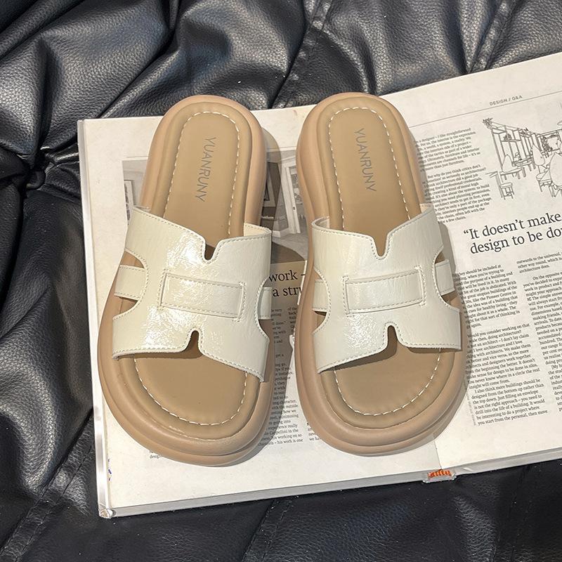 

Шлепанцы на толстой подошве H-word для женской летней носки 2025 новые модели с юбками французские пляжные шлепанцы на мягкой подошве с прохладным эффектом 40 бежевый