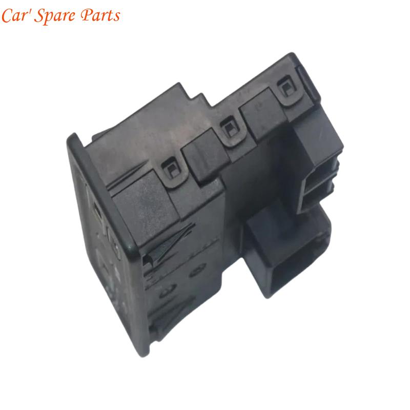

Y4UA Universal In Car Media Center interfaces Module with USB Ports Fast Charging & Safety for CN