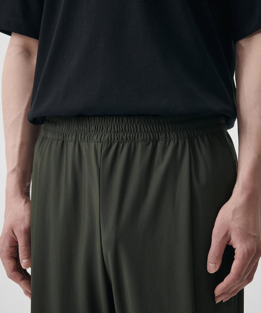 MUSINSA STANDARD Cooling Deep Tuck Wide Elastic Waist Pants [Khaki]