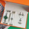 Ladies Diamond Clover Watch Set 5-Piece Fashion Quartz Watch Bracelet Accessories Popular Gift Box