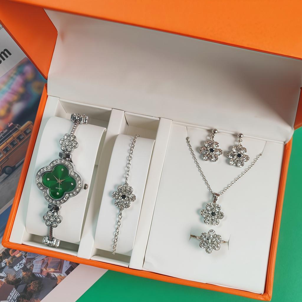 Ladies Diamond Clover Watch Set 5-Piece Fashion Quartz Watch Bracelet Accessories Popular Gift Box