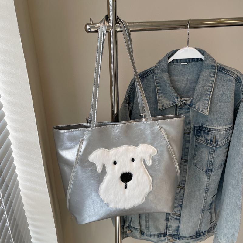 

2026 Autumn New Large Capacity Plush Dog Multi-Use Backpack Versatile Casual Fashi Commuter Single Shoulder Bags срібний