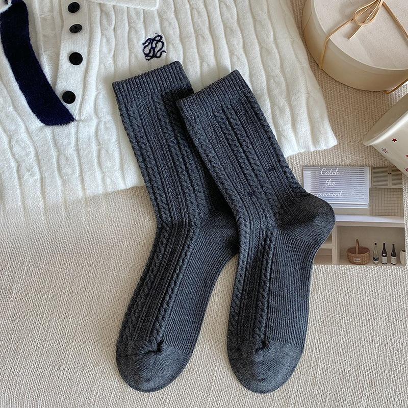 Autumn and Winter Socks for Women: Pure Cotton Slightly Pressed Mid-calf Socks with Linen Patterns for Warmth. Pile Socks