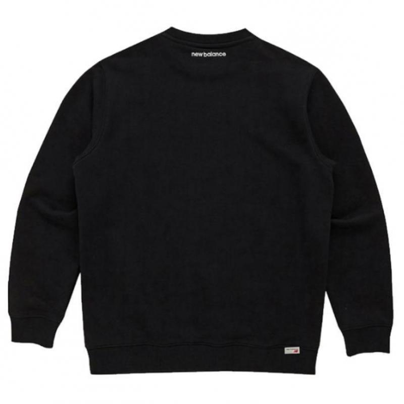 New Balance Small Logo Sweatshirt Nbnccb1013 19