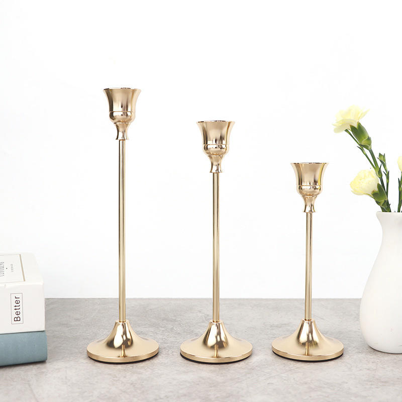 1/3Pcs/Set European Style Metal Candle Holders Candlestick Fashion Wedding Table Candle Stand Exquisite Candlestick Christmas