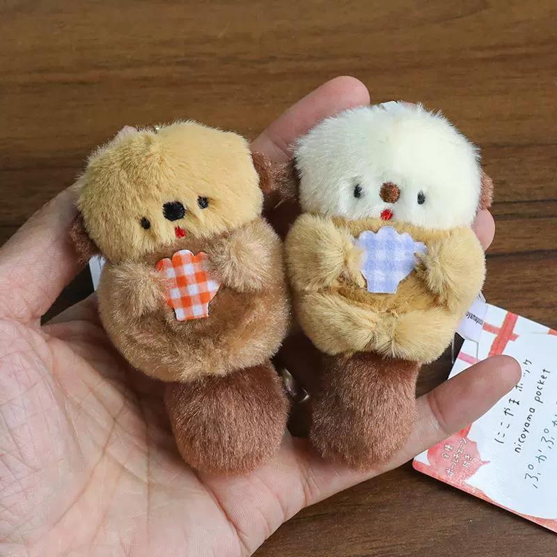 Cartoon Little Otter Plush Pendant Otter Doll Holding Shells Schoolbag Decoration Small Pendant Keychain Cute Birthday Gift
