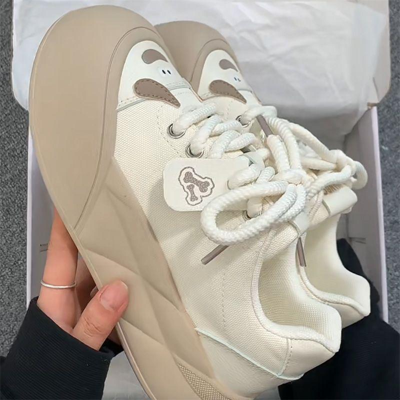 2025 Spring and Summer New High-value Casual Board Shoes Women's Soft Sole with Skirt Little White Bread Shoes Versatile Chic Shoes