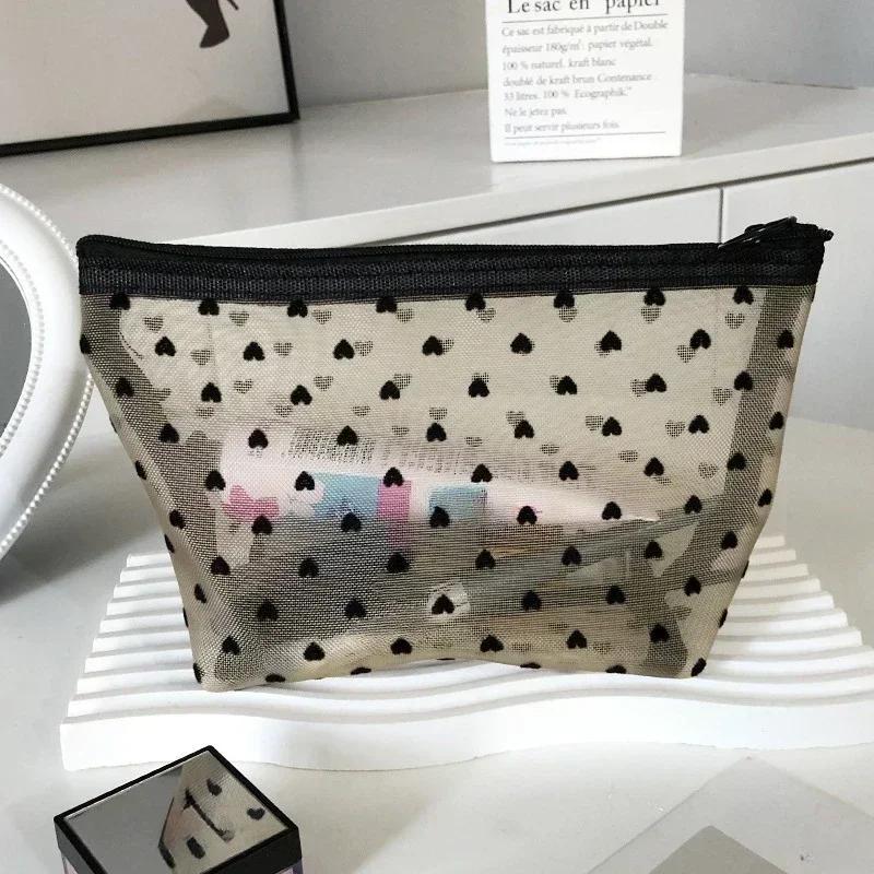 1Pcs Hot Mini Transparent Heart Makeup Bag Women Portable Lipsticks Cosmetic Storage Pouch Black Clear Cute Small Make Up Bag