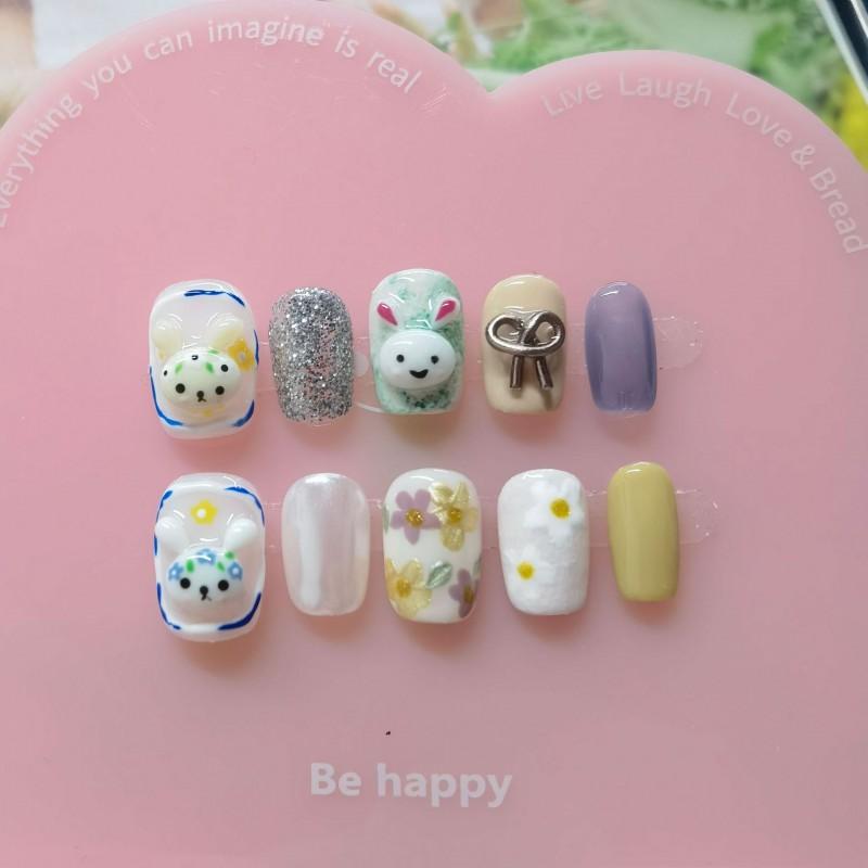 Handmade Press-On Nails Short Square Style Cute Cartoon Yellow Design Wearable Nail Tips Women Girls