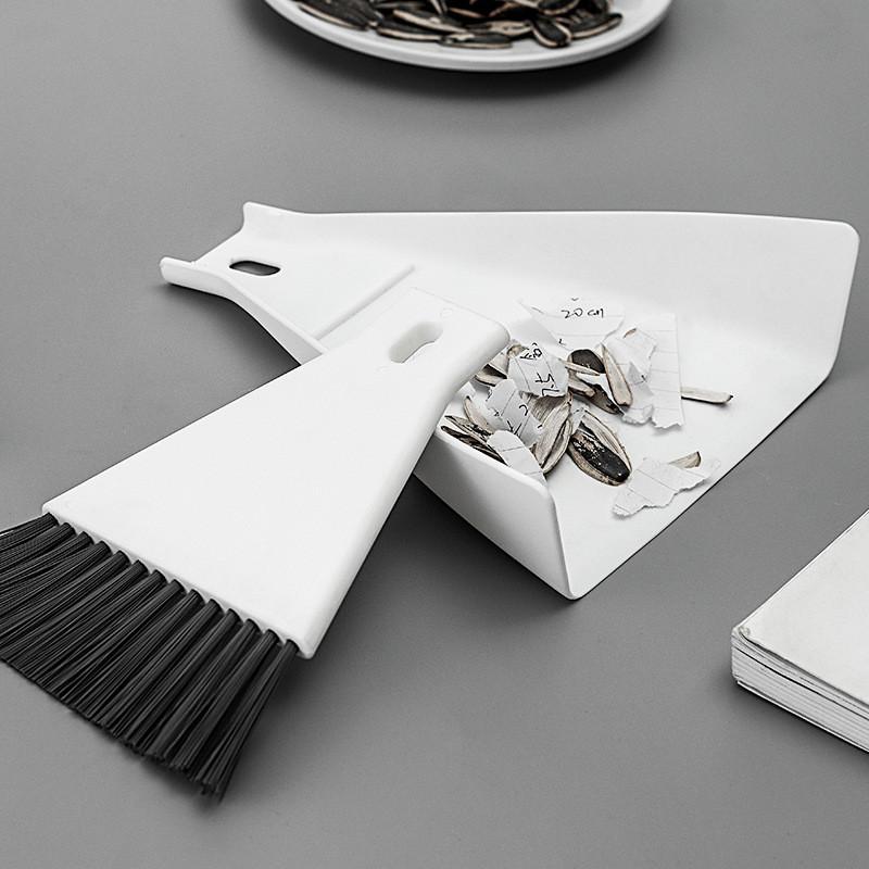 Standing Desktop Cleaning Brush Set For Compact Spaces And Kitchen Surfaces