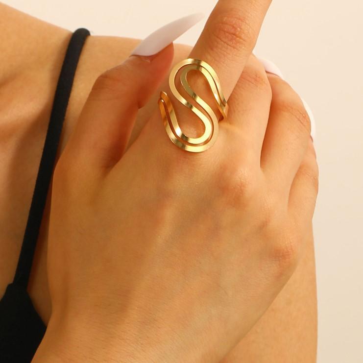 High-quality 2026 gold double-layer S-shaped hollow-out modeling bracelet, simple and versatile snake-shaped opening adjustable jewelry.