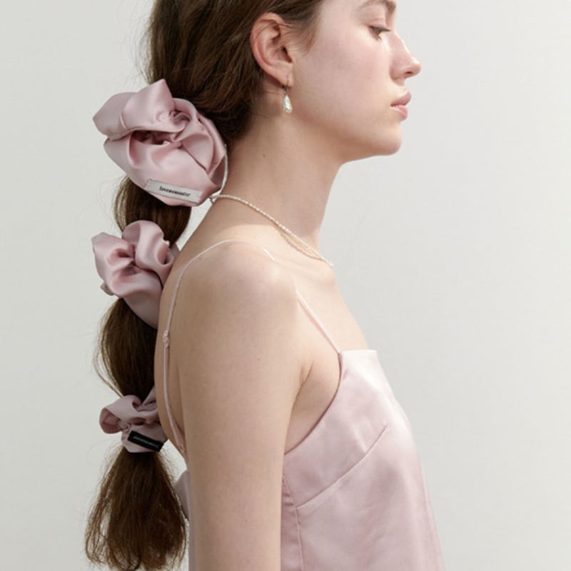 LOVE ME MONSTER Essential Satin Scrunchy S (L241MHA070)