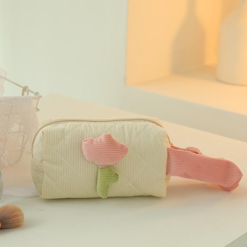 New Cream Corduroy High-value Cosmetic Bag Instagram Style Cute and Convenient Large Capacity Portable Travel Wash Storage Bag