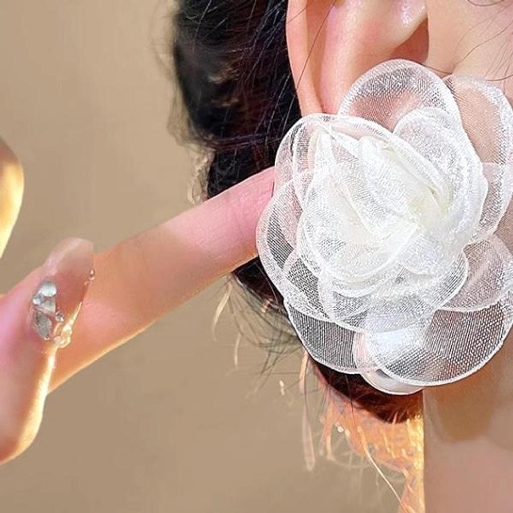 Women's Lace Wedding Rose Pearl Drop Earrings [Silver Needle]