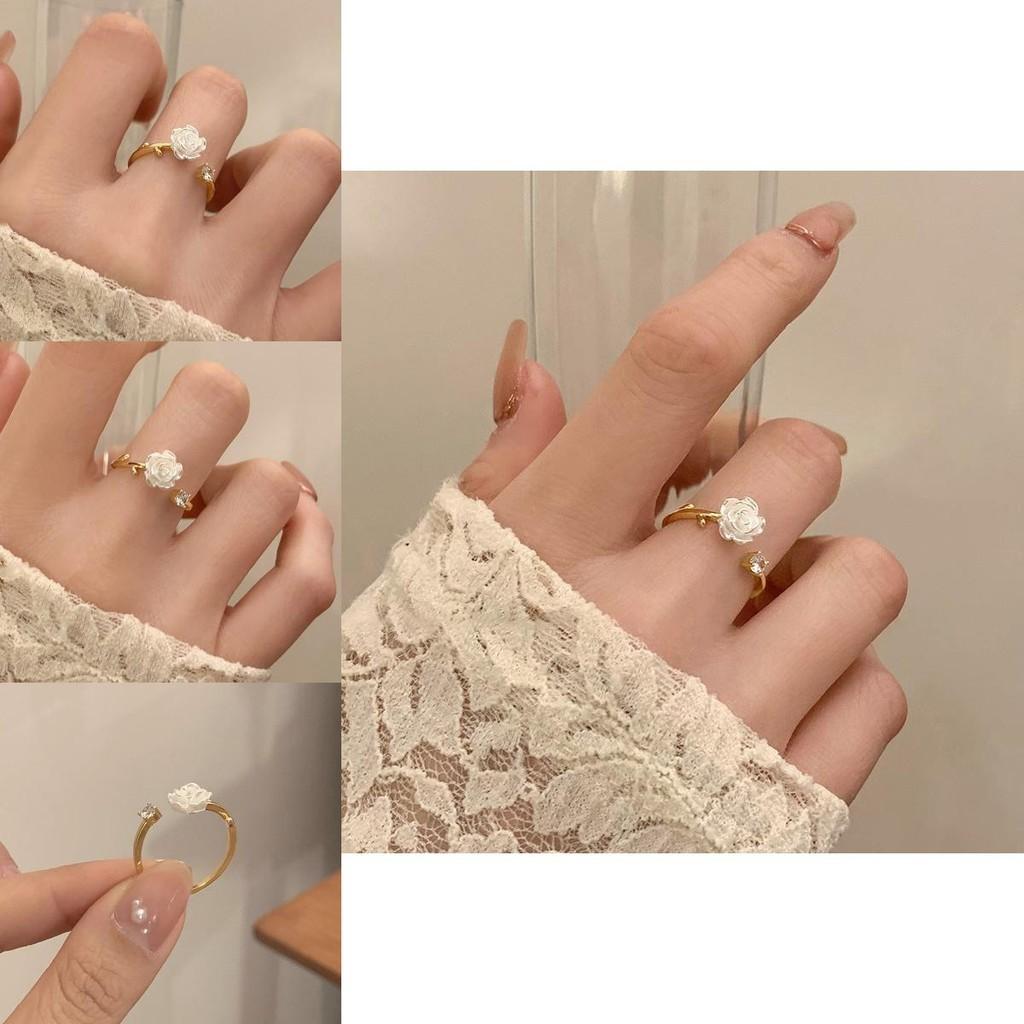 Anel Exquisito de Flor de Camélia Ajustável Para Mulheres Com Gemas de Zircônia Espumantes