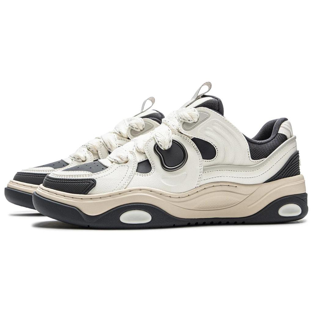 New LiNing Expedition 3 Cushioning Anti-Slip And Wear-Resistant Height Increasing Low-Top Casual Shoes Men's White Black AGCV081-2