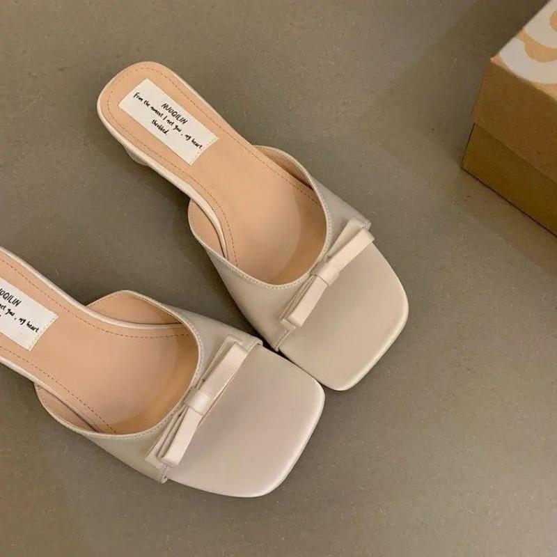 Nouveau Design Nœud Carré Bout Sandales Femme Sexy Slip-on Talons Épais Pantoufles Banquet Bal Mule Pantoufles Chaussures Zapatos De Mujer