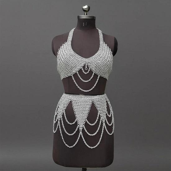 

Комплект кольчужного топа и юбки ручной работы. Средневековый фестиваль, LARP, косплей, фэнтезийный костюм, наряд для ярмарки эпохи Возрождения.