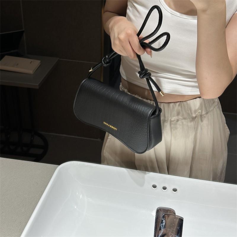 Simple Solid Color  PU Leather Women's Shoulder Bags Fashion Versatile Female Armpit Bag Casual Ladies Baguette Bag