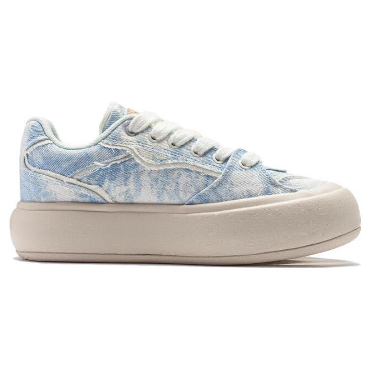 Li Ning Cream Puff Platform Slip Resistant Low top Skateboard Shoes Women's Denim Sky Blue AZGT026-10