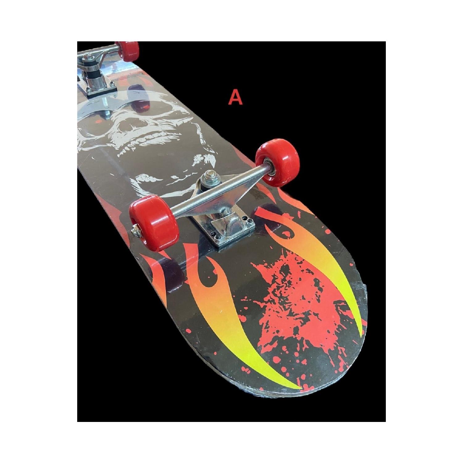

Модель Kay Kay Skull Bone Wheel 4 Модель Can Sport чёрный