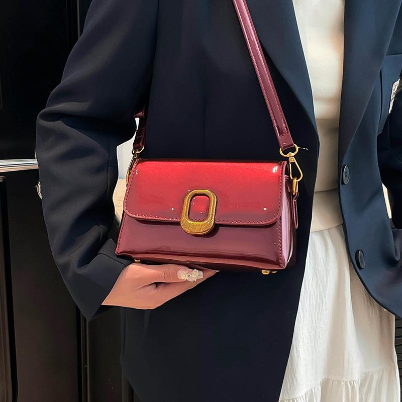 2025 New Korean Foreign Style Handbag Fashionable Texture Solid Color Handbag Small Square Bag Crossbody Bag Casual Shoulder Bag