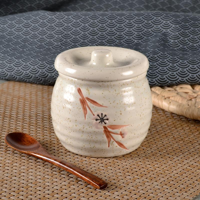 Japanese Style Ceramic Seasoning Jar Creative Seasoning Bottle Salt Jar Pepper Spice Jar Sugar Jars Household Kitchen Tools