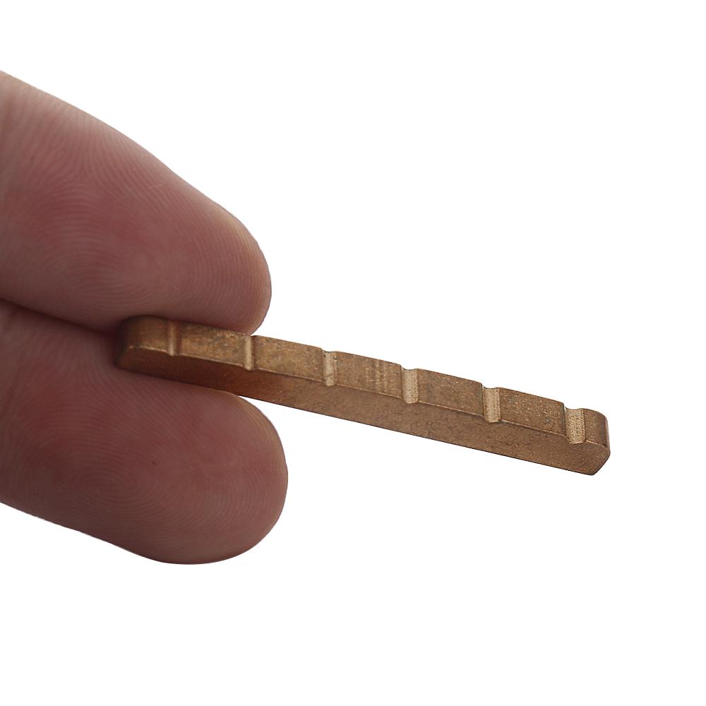 6-saitige Messing-Gitarren-Sattel mit Schlitzen 42mm Für Gitarren im Strat Tele Stil