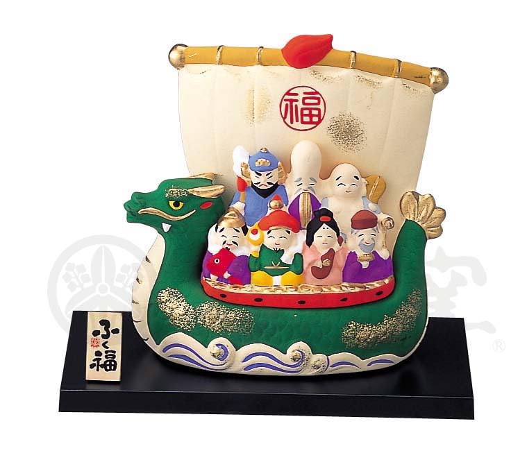 

Yakushi Kiln Nishikisai Seven Lucky Gods Treasure Ship