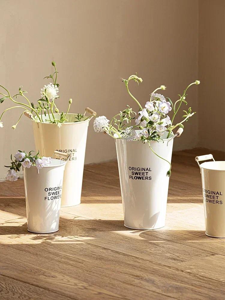 1pcs Nordic Style Iron Sheet Flower Arrangement Bucket Flower Shop Flowers Awakening Bucket Living Room Decorative Flower Ware