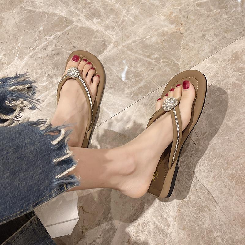 Fashion Summer New Style Flip-flops Ladies Fashion Round Head Crystal Buckle Soft Sole Non-slip Wear-resistant Beach Sandals