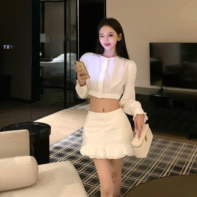 

Kumikumi Стильная однобортная короткая рубашка Женская Осень Рюши Однотонная юбка Короткая юбка Комплект из двух предметов Suit M