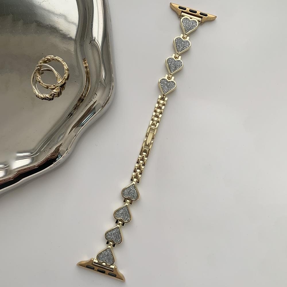 

Zinc Alloy Band for Apple Watch 10 46mm/Ultra 2/Ultra 49mm/9 8 7 45mm/SE (2023) SE (2022) SE 6 5 4 44mm/3 2 1 42mm Heart Design Strap Gold