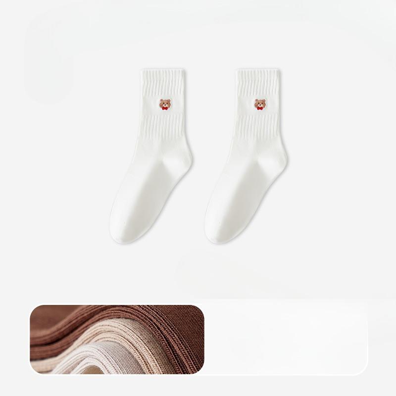 

Female Autumn Cotton Lovely Bear Embroidery Institute Wind Moisture Absorption Sweat Tube Stack Socks 1 pair бежевый
