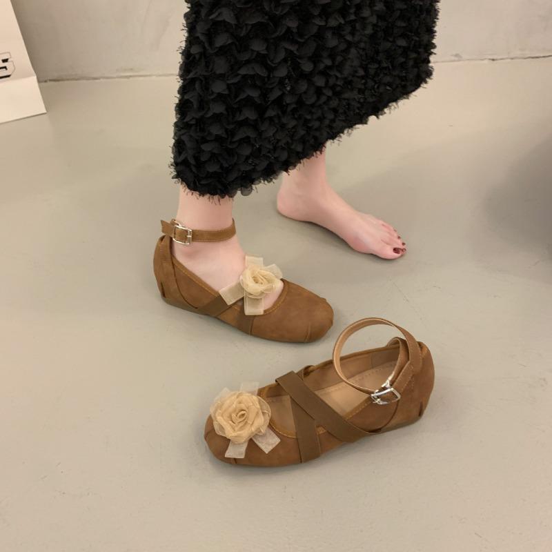 Retro flower ballet shoes women's spring new shallow mouth strap single shoes Mary Jane shoes