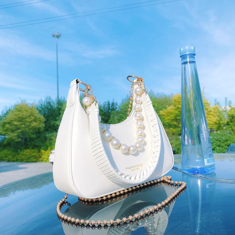 Summer Women Shoulder Bag Fashion Leisure Chain Crossbody Underarm Bags Premium Texture Soft PU Leather Handbag Female