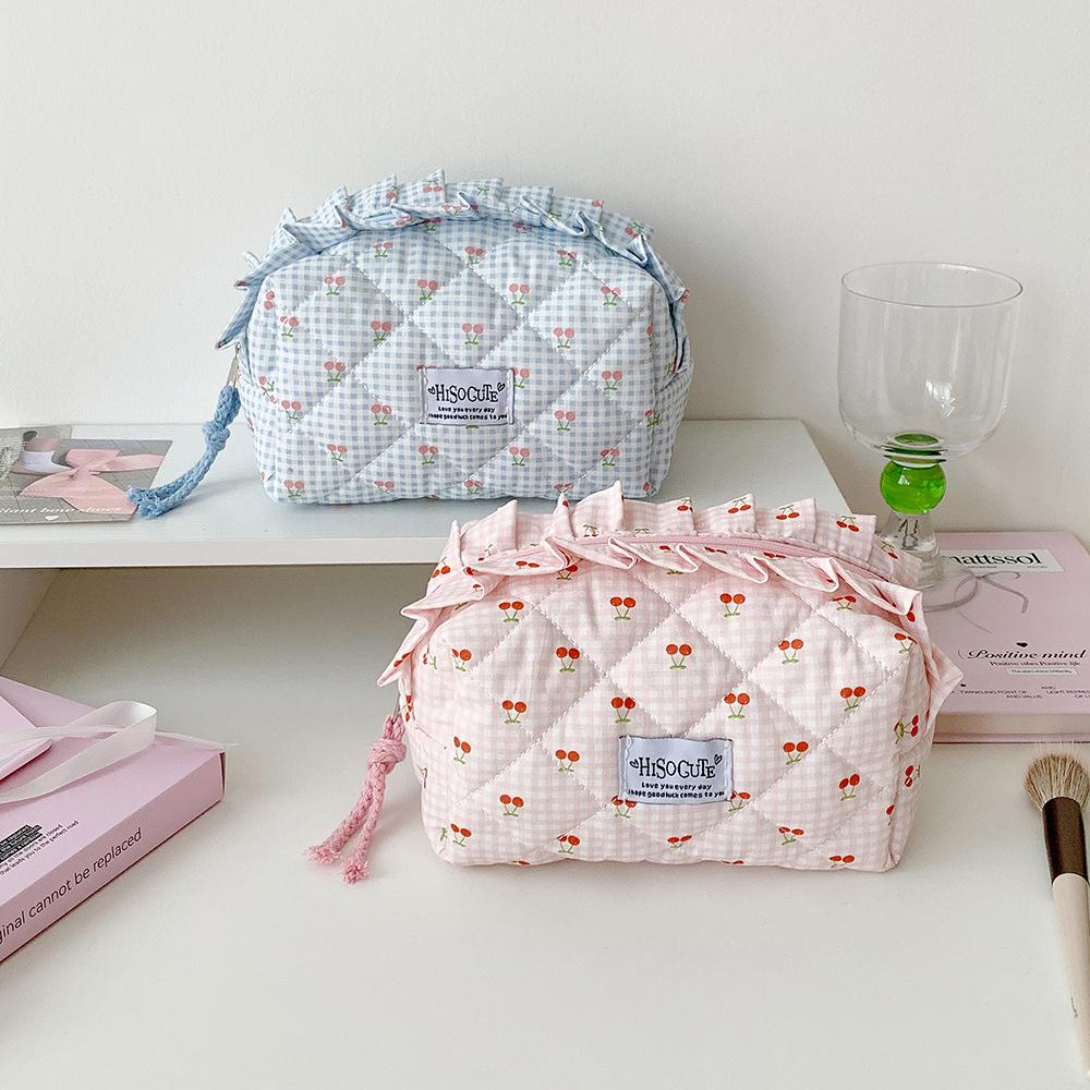 High Beauty Cherry Checkered Makeup Bag Students Large Stationery Bag Pencil Case Portable Travel Organizer Bags Toiletry Bag
